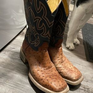 Size 8D ostrich boots